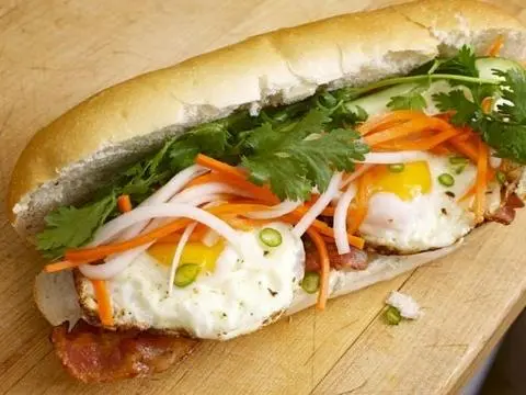 Hình ảnh Bánh mì 3 trứng