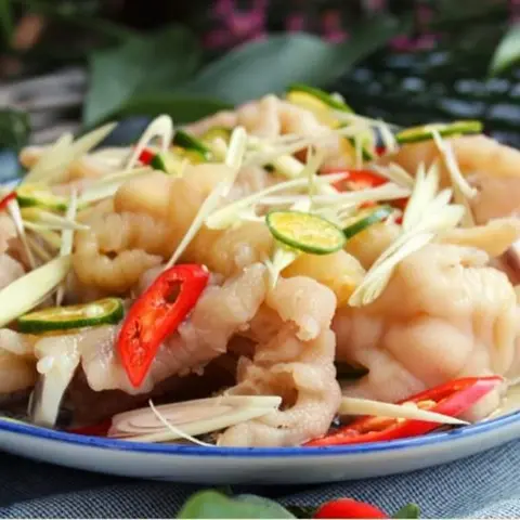 Hình ảnh Chân Gà Rút Xương Ngâm Sả Tắc ( Phần Lớn )
