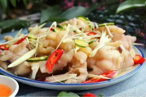 Hình ảnh Chân Gà Rút Xương Ngâm Sả Tắc ( Phần Nhỏ )