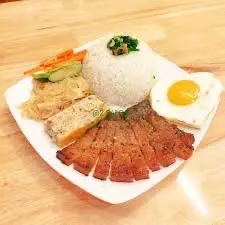 Hình ảnh Cơm tấm sườn bì chả ốp la 