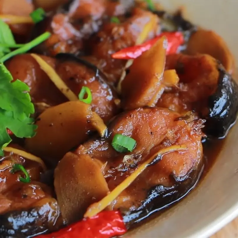 Hình ảnh CÁ TRÊ KHO GỪNG 