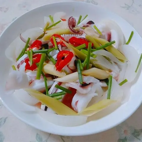Hình ảnh Mực Hấp Hành Gừng