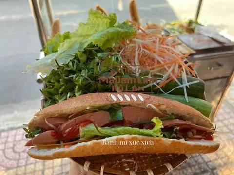 Hình ảnh Bánh mì xúc xích 1 cây