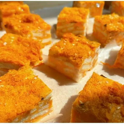 Hình ảnh Nougat ăn kiêng trứng muối chà bông rong biển