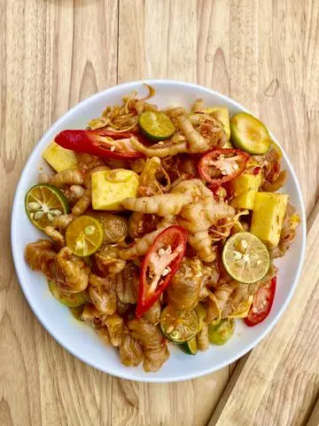 Hình ảnh Chân gà sốt thái rút xương sz Đại