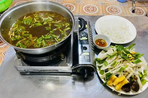 Hình ảnh Lẩu Nấm Chua Cay (Chay)