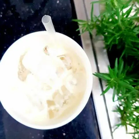 Hình ảnh Trà sữa lài hạnh nhân