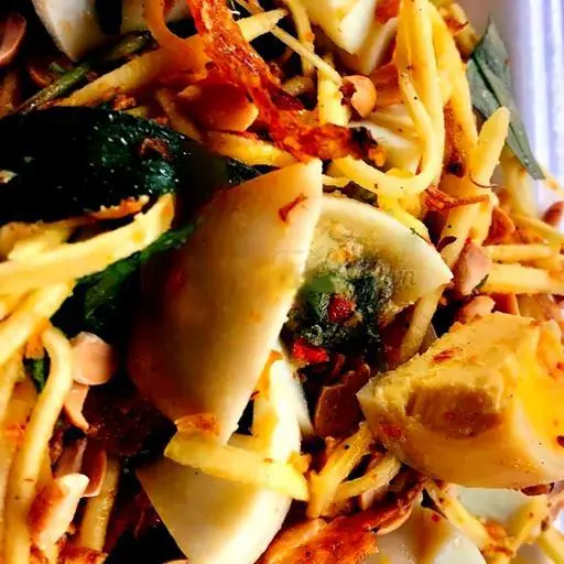 Hình ảnh Trứng Gà Giữa Trộn