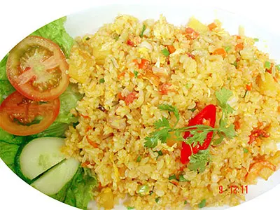 Hình ảnh cơm chiên tỏi trứng 