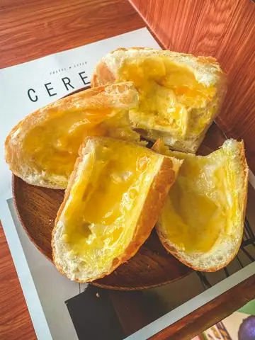 Hình ảnh Bánh Mì Nướng Bơ Mật Ong (phần nhỏ)