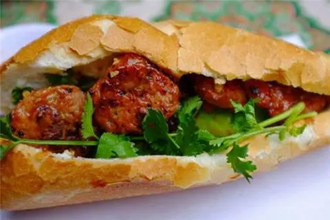 Hình ảnh Bánh mì thịt nướng