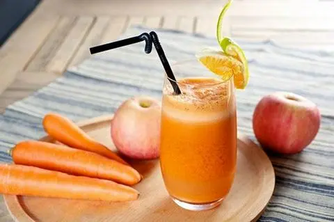 Hình ảnh nước ép táo cà rốt