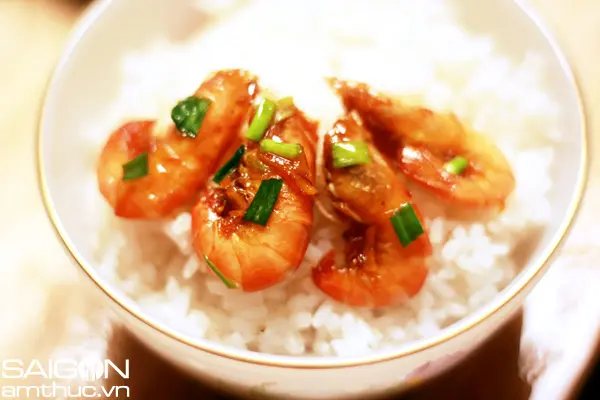Hình ảnh Cơm chiên tôm rim mắm tỏi