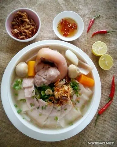 Hình ảnh Bánh canh giò trứng cút