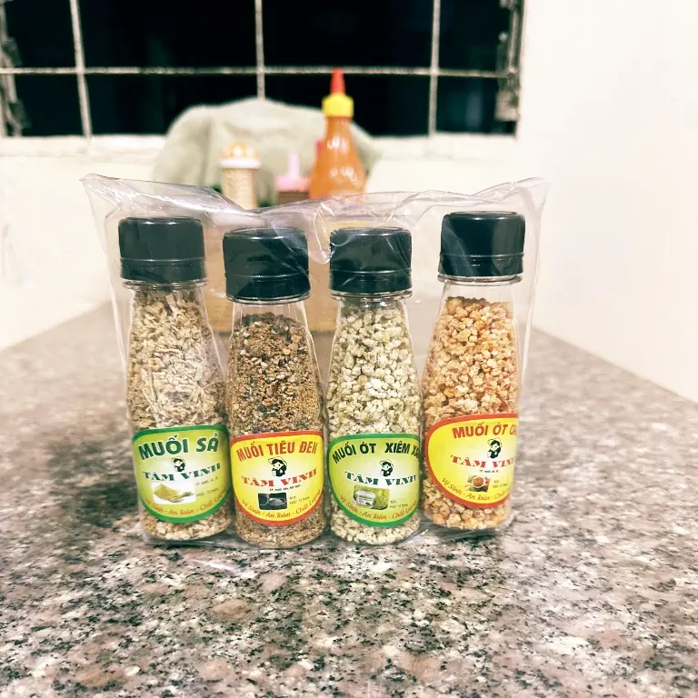Hình ảnh Combo 4 hũ muối tâm vinh