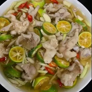 Hình ảnh Chân Gà Ngâm Sả Tắc Cóc Non