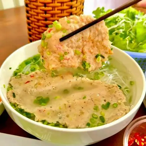 Hình ảnh Bún quậy cá - tôm
