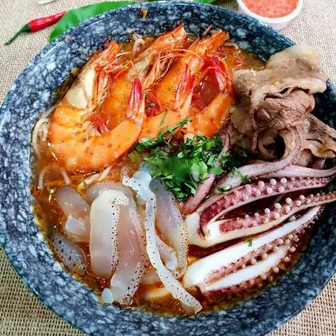Hình ảnh Bún thái hải sản bò - sứa