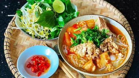 Hình ảnh BÚN RIÊU 