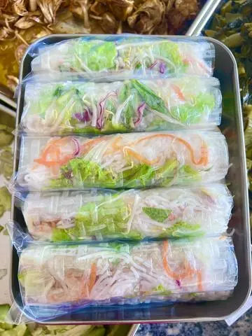 Hình ảnh gỏi cuốn  tuơng đậu 1 cuốn