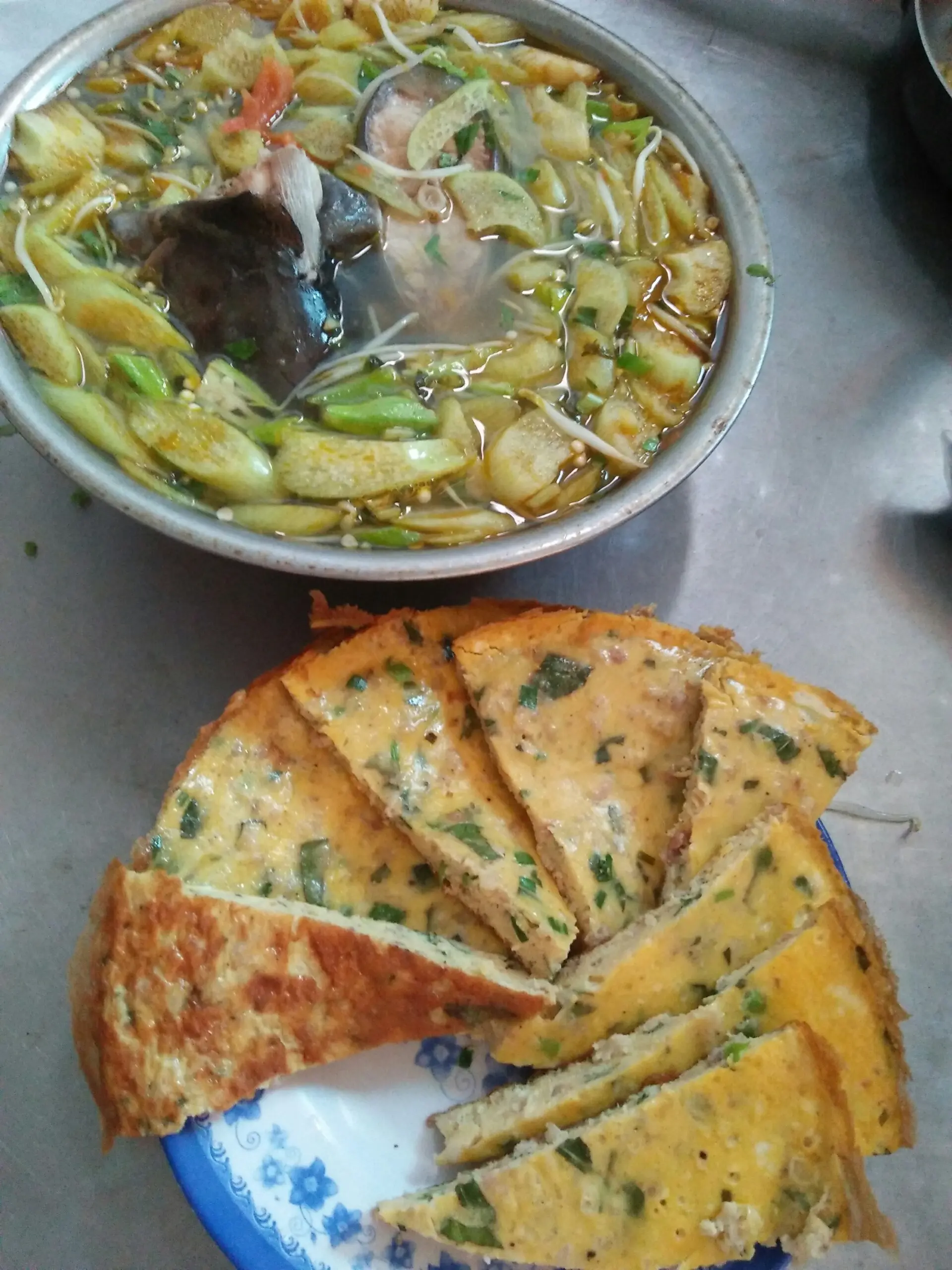 Hình ảnh Canh chua cá hú