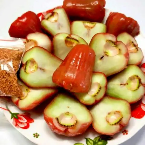 Hình ảnh Mận đỏ An Phước gọt sẵn 500gr