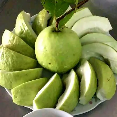 Hình ảnh Ổi nữ hoàng gọt sẵn 500gr