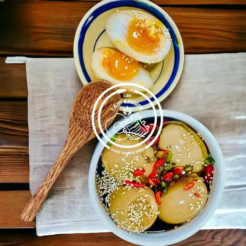 Hình ảnh Combo 10 trứng lòng đào ngâm tương 