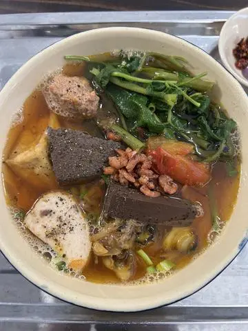 Hình ảnh bánh đa riêu ốc chả