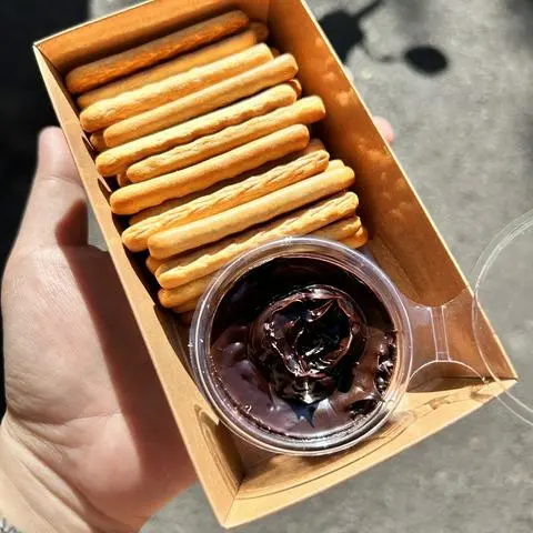 Hình ảnh Bánh Que Chấm Sốt Socola