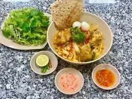 Hình ảnh Mỳ Quảng gà ta 