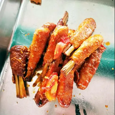 Hình ảnh cơm chay đuồi gà xã
