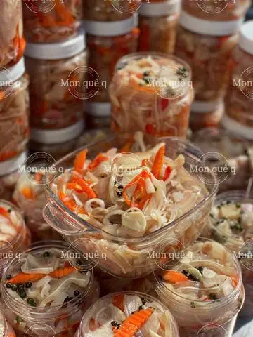 Hình ảnh Tai Heo Ngâm Chua Ngọt 900g