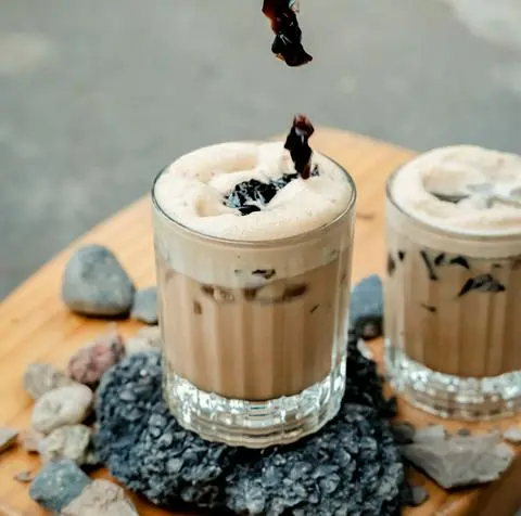 Hình ảnh Grass jelly milk tea