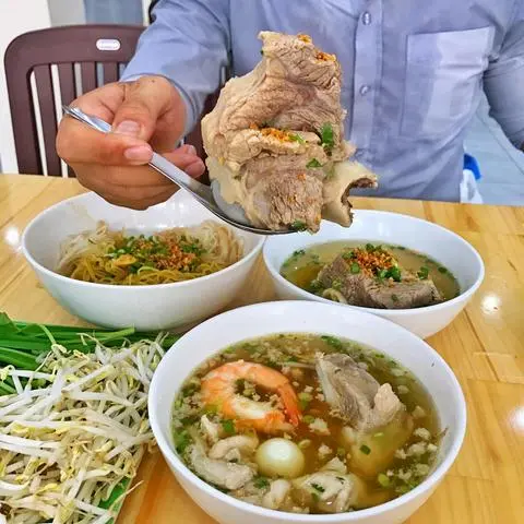 Hình ảnh Hủ tiếu Xương khô