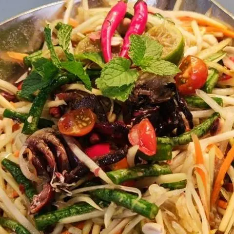 Hình ảnh Gỏi đu đủ ba khía Thái Lan