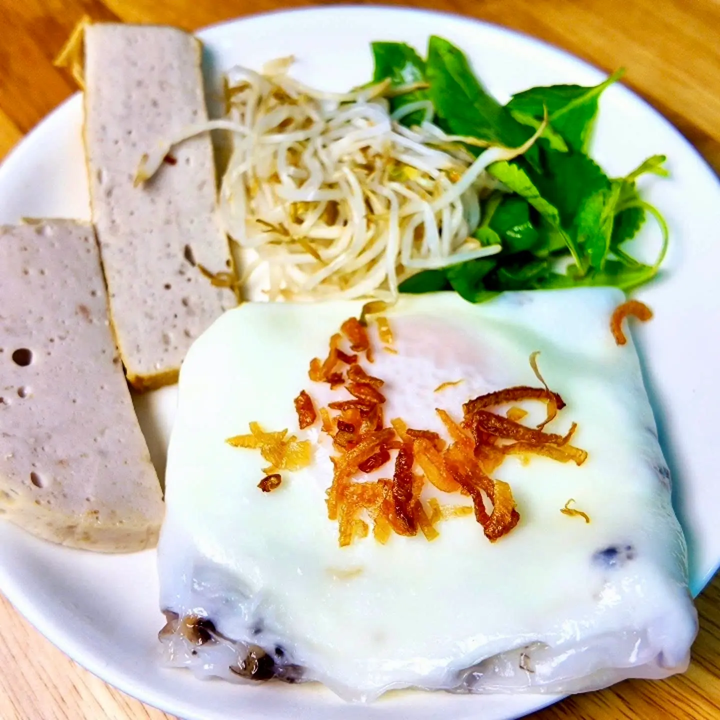 Hình ảnh Bánh cuốn nhân tôm thịt Và Trứng hấp