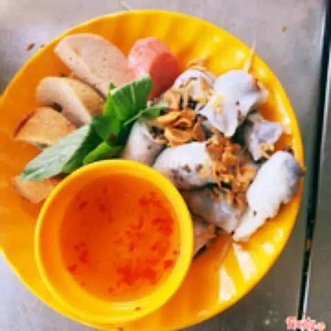 Hình ảnh bánh cuốn chả đặc biệt 
