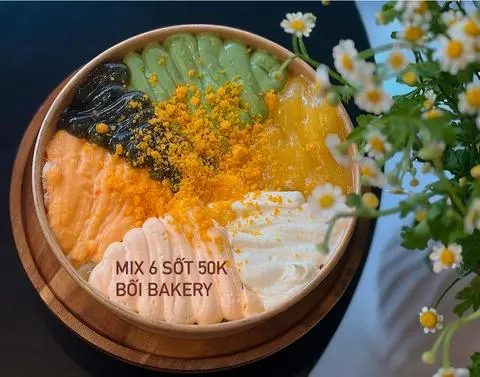 Hình ảnh Bông lan trứng muối mix 6 vị sốt