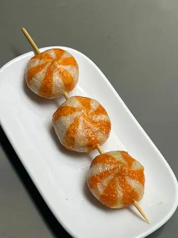 Hình ảnh Bánh bao trứng cá viên