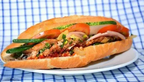 Hình ảnh Bánh mì thập cẩm