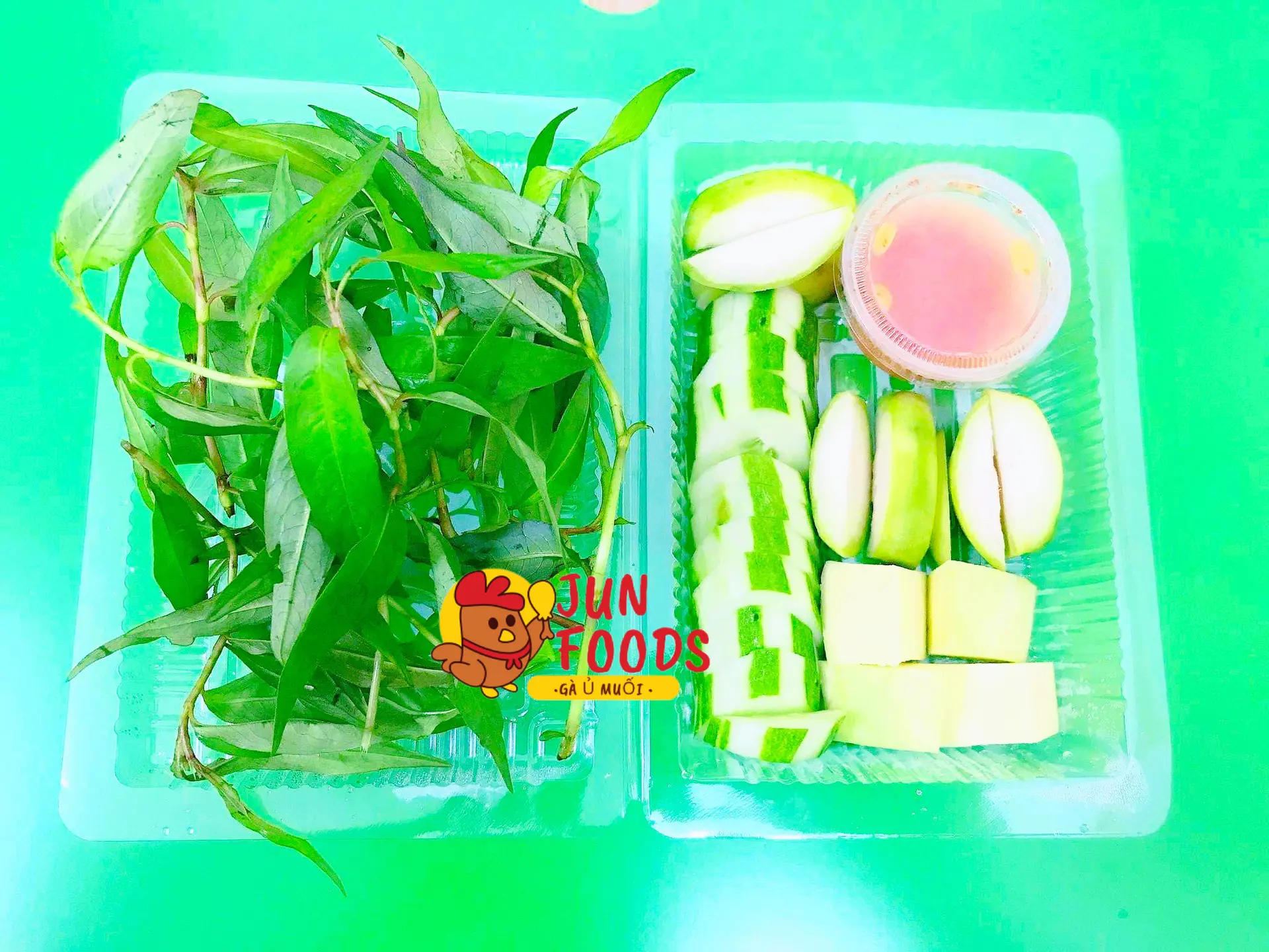 Hình ảnh 1 Hộp Xoài, Dưa Leo, Rau Răm + 1 Hủ Nước Chấm Đặc Biệt Thêm