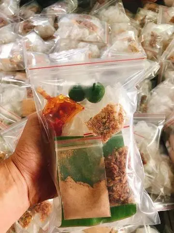 Hình ảnh Bánh Tráng Sate Muối Nhuyễn Túi Zip Như Hình