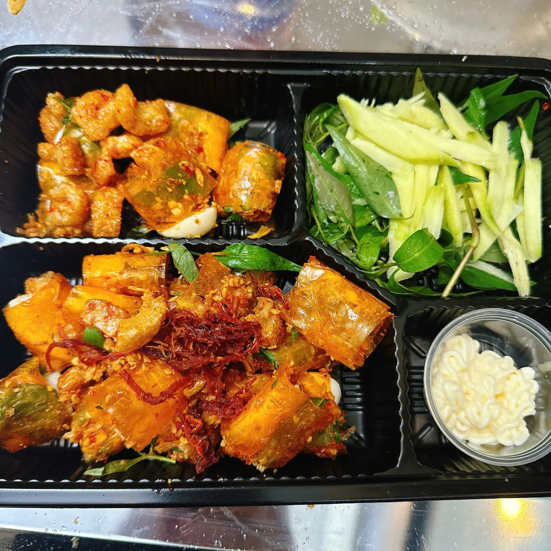 Hình ảnh Bánh tráng cuốn tốp mỡ -đặc biệt