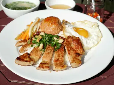 Hình ảnh Cơm Sườn - Ốp La - Xíu Mại