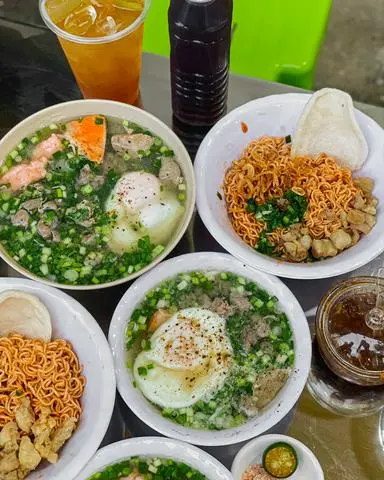 Hình ảnh Mì trộn bò tôm trứng 