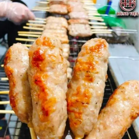 Hình ảnh Nem lụi nướng