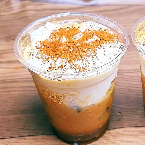 Hình ảnh Cà Phê Sữa Kem Muối - 500ml