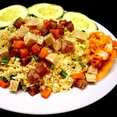 Hình ảnh CƠM CHIÊN DƯƠNG CHÂU + GÀ