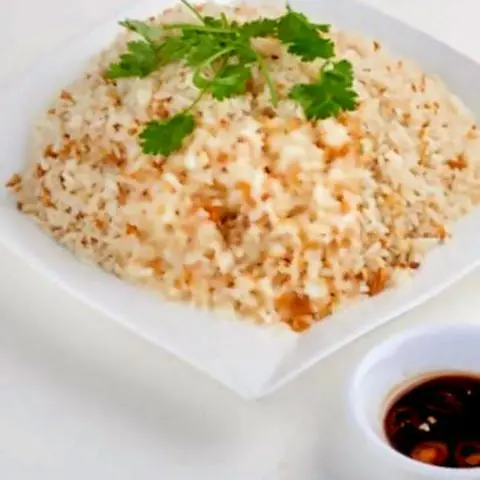 Hình ảnh Cơm chiên trứng tỏi